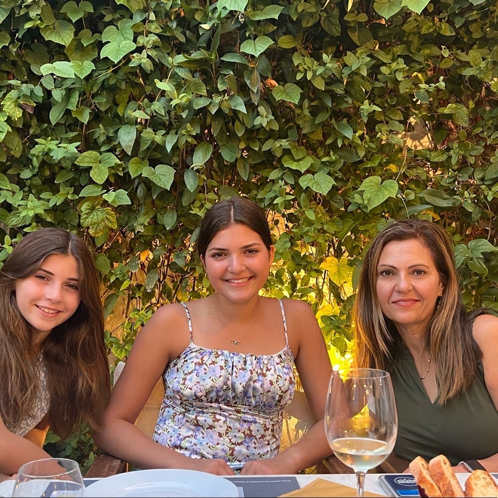 Meet your Posher, Maria